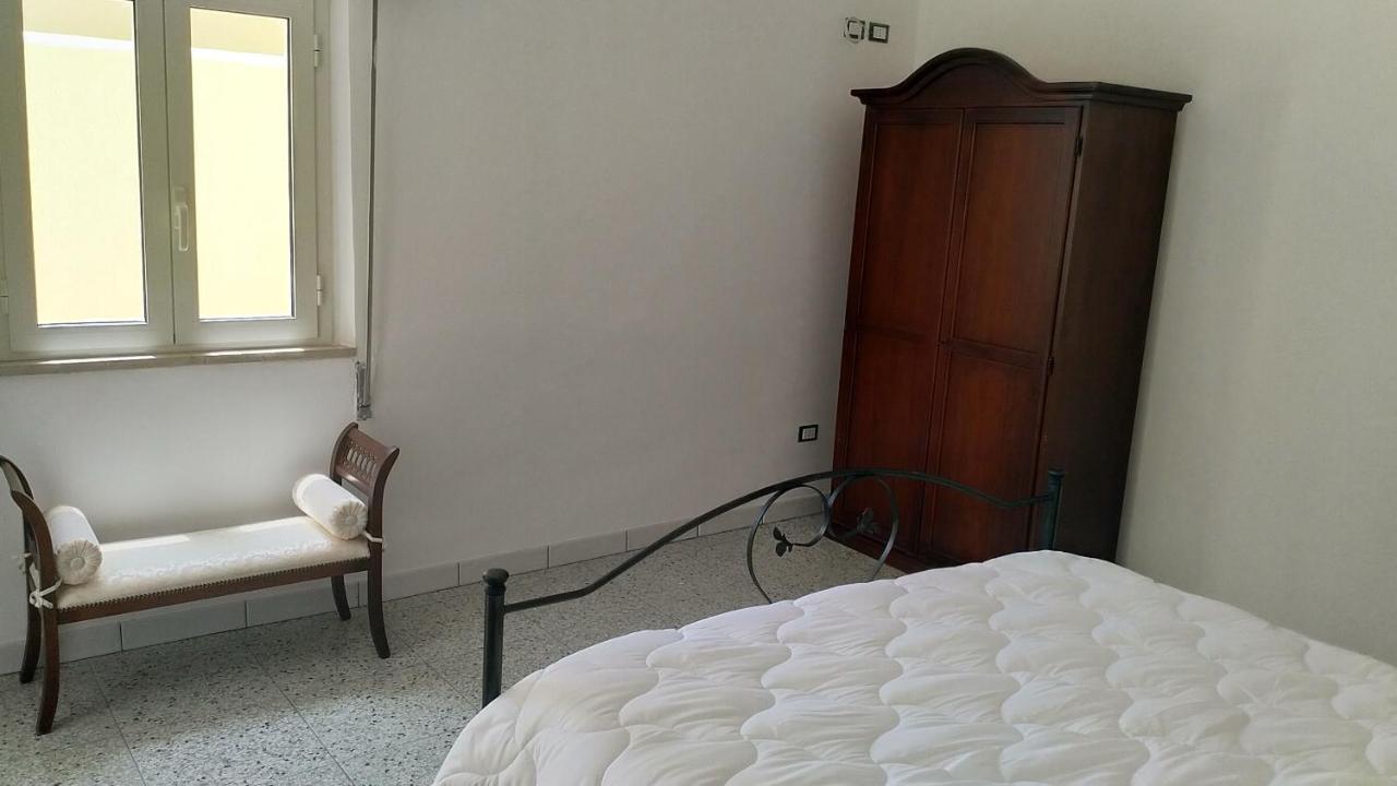 Lake Retreat - Maiella Apartment - Beautiful Lake And Mountain Views Casoli  Eksteriør bilde