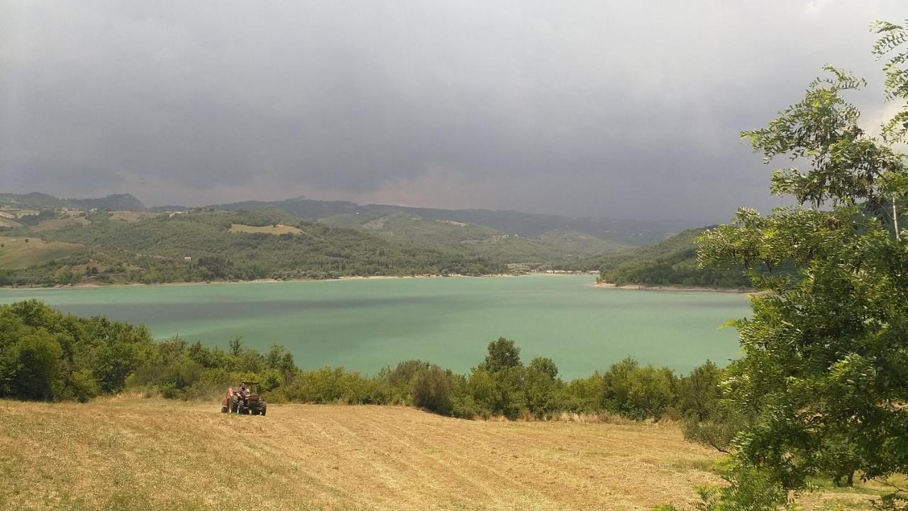Lake Retreat - Maiella Apartment - Beautiful Lake And Mountain Views Casoli  Eksteriør bilde